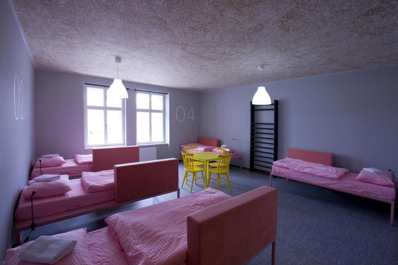 Hostel U Zlateho Kohouta กรอมเมียร์ริช ภายนอก รูปภาพ