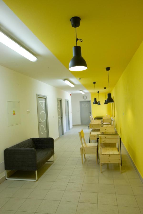 Hostel U Zlateho Kohouta กรอมเมียร์ริช ภายนอก รูปภาพ